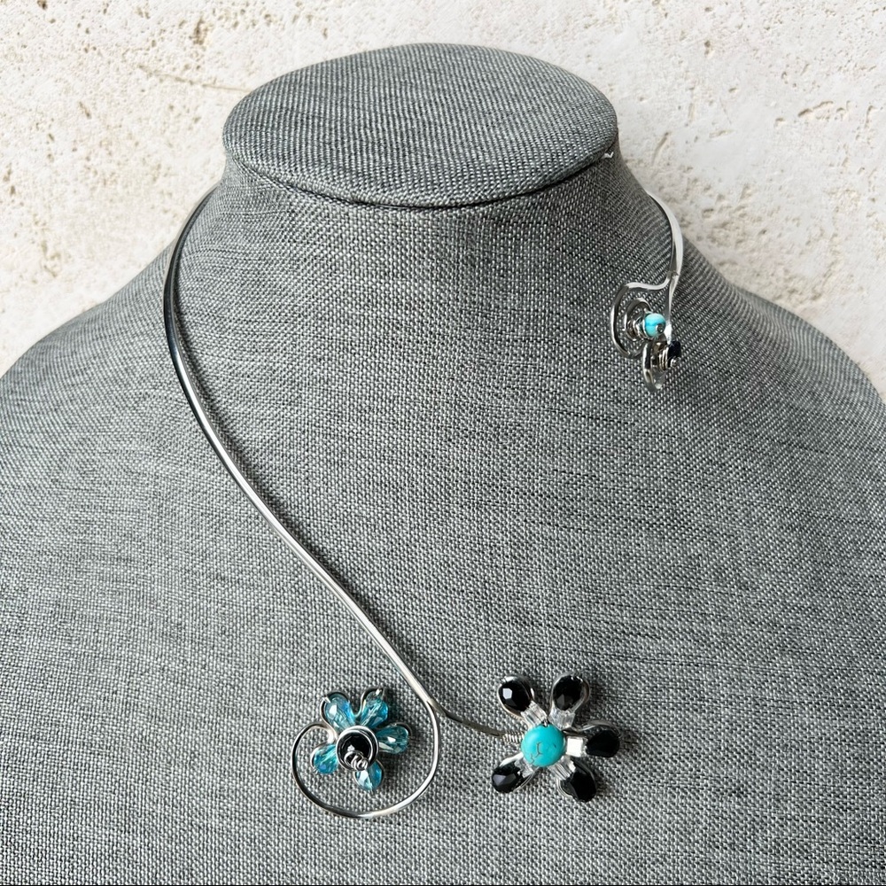 Handcrafted Wire Choker Necklace with Blue Flowers